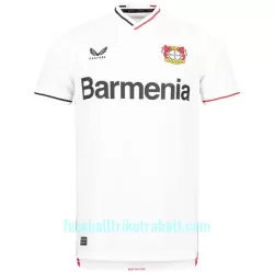 Günstige Bayer 04 Leverkusen Herrentrikot Ausweich 2022/23 Kurzarm Günstige Bayer 04 Leverkusen Herrentrikot Ausweich 2022/23 Kurzarm