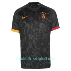 Günstige Galatasaray SK Herrentrikot Auswärts 2022/23 Kurzarm Günstige Galatasaray SK Herrentrikot Auswärts 2022/23 Kurzarm