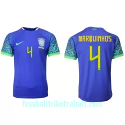 Günstige Brasilien Marquinhos 4 Herrentrikot Auswärts WM 2022 Kurzarm Günstige Brasilien Marquinhos 4 Herrentrikot Auswärts WM 2022 Kurzarm