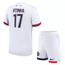 Günstige Paris Saint-Germain Vitinha 17 Kindertrikot Auswärts 2024/25 Kurzarm Günstige Paris Saint-Germain Vitinha 17 Kindertrikot Auswärts 2024/25 Kurzarm