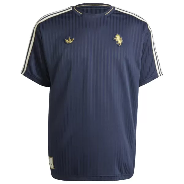 Günstige Juventus Turin Terrace Icon Herrentrikot 2024/25 Kurzarm Günstige Juventus Turin Terrace Icon Herrentrikot 2024/25 Kurzarm
