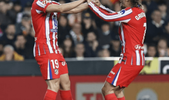 Alvarez erzielte zwei Tore, Atletico Madrid besiegt Valencia Alvarez erzielte zwei Tore, Atletico Madrid besiegt Valencia