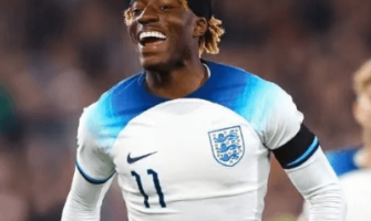 Arsenal verpflichtet einen weiteren Chelsea-Spieler – die Rekrutierungsstrategie ist umstritten Arsenal verpflichtet einen weiteren Chelsea-Spieler – die Rekrutierungsstrategie ist umstritten