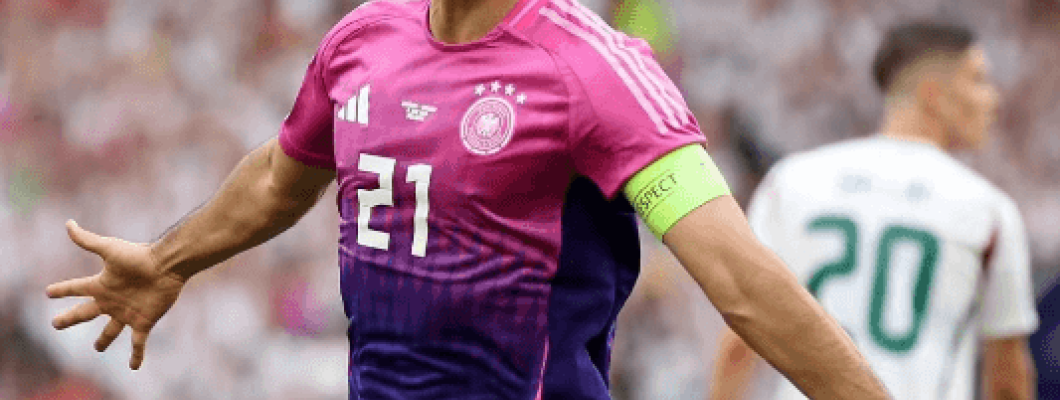 Deutschland ist die erste Mannschaft, die in die K.o.-Phase einzieht Deutschland ist die erste Mannschaft, die in die K.o.-Phase einzieht