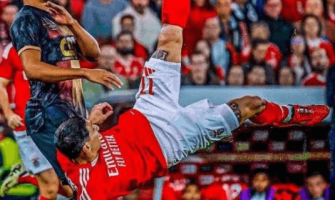 Di Marias Hattrick führt Benfica zum 7:0-Sieg Di Marias Hattrick führt Benfica zum 7:0-Sieg