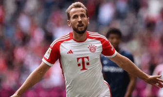 Kane erzielt einen Hattrick in Folge, als Bayern München Dortmund mit 4:0 besiegt Kane erzielt einen Hattrick in Folge, als Bayern München Dortmund mit 4:0 besiegt