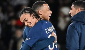 Mbappe erzielte zwei Tore und war damit Zeuge des Karrieredebüts seines jüngeren Bruders