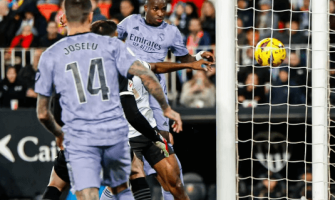 Umstrittener Elfmeter führt dazu, dass Real Madrid den Sieg verpasst